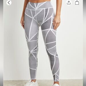 Breakout Yoga & Black White Texture Print Activewear Leggings